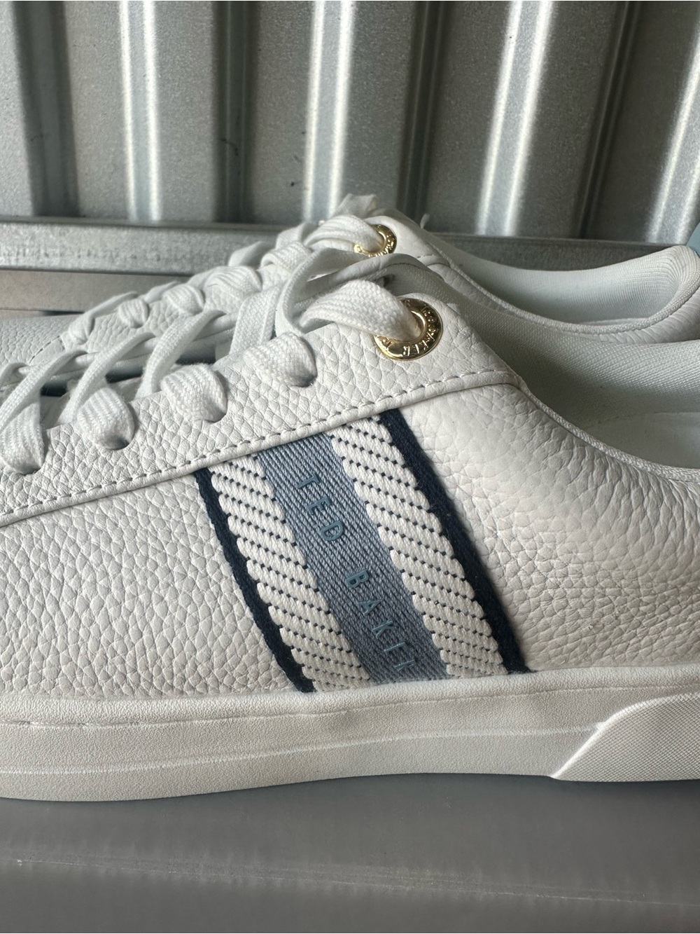 Ted Baker White Leather Sneakers with Blue/ White size 8.5 for Women - Picture 7 of 7